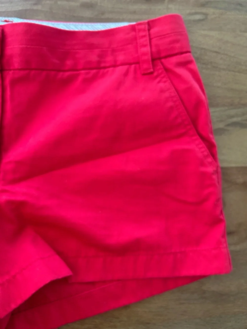 J. Crew Bright Red ‘Broken-In’  Chino Shorts 3.5” inseam Size 12 - Picture 3 of 9